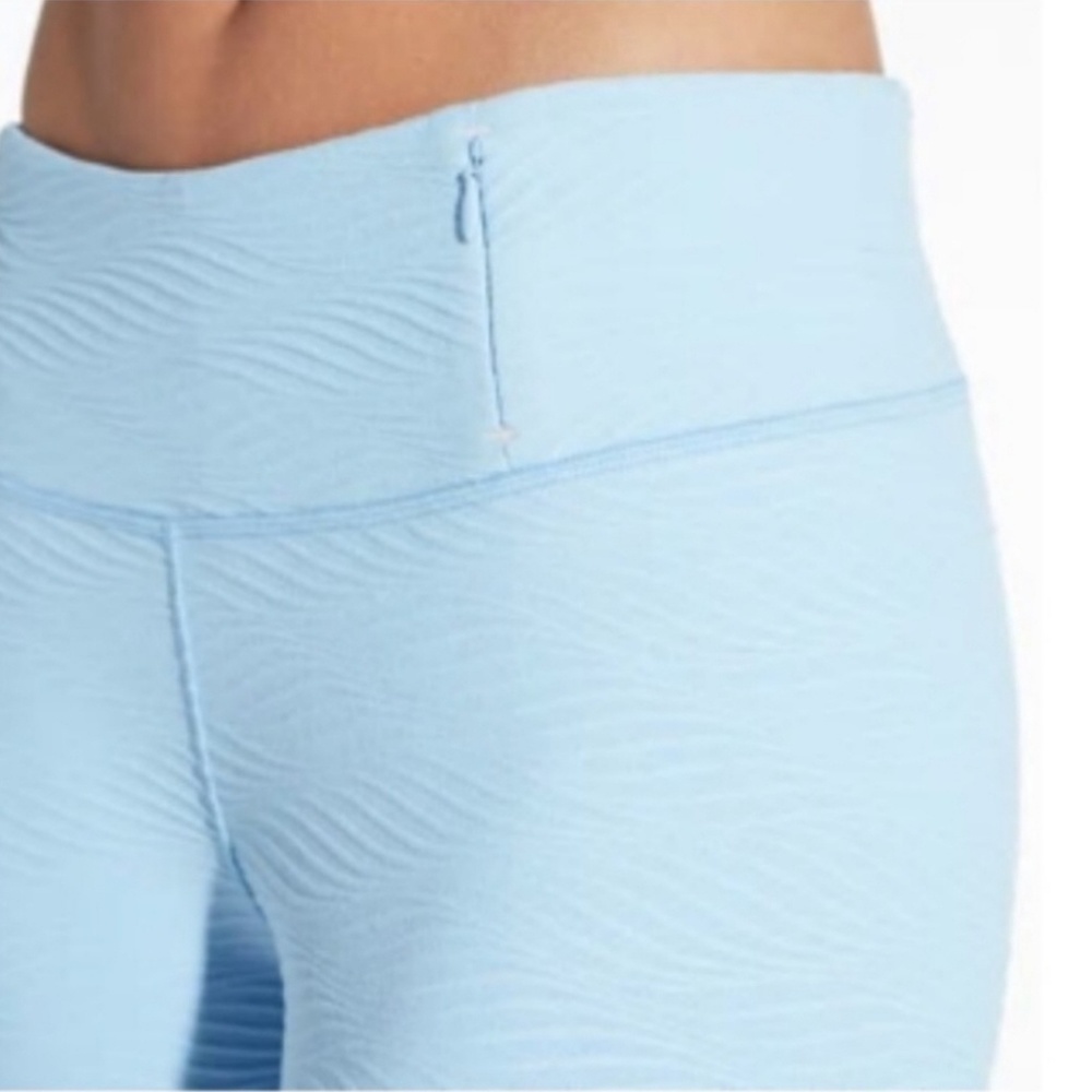 CALIA by Carrie Underwood leggings